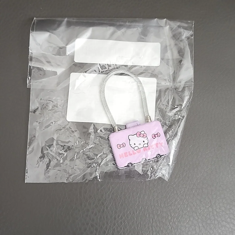 Hello Kitty Combination Lock - Picture 2 of 2